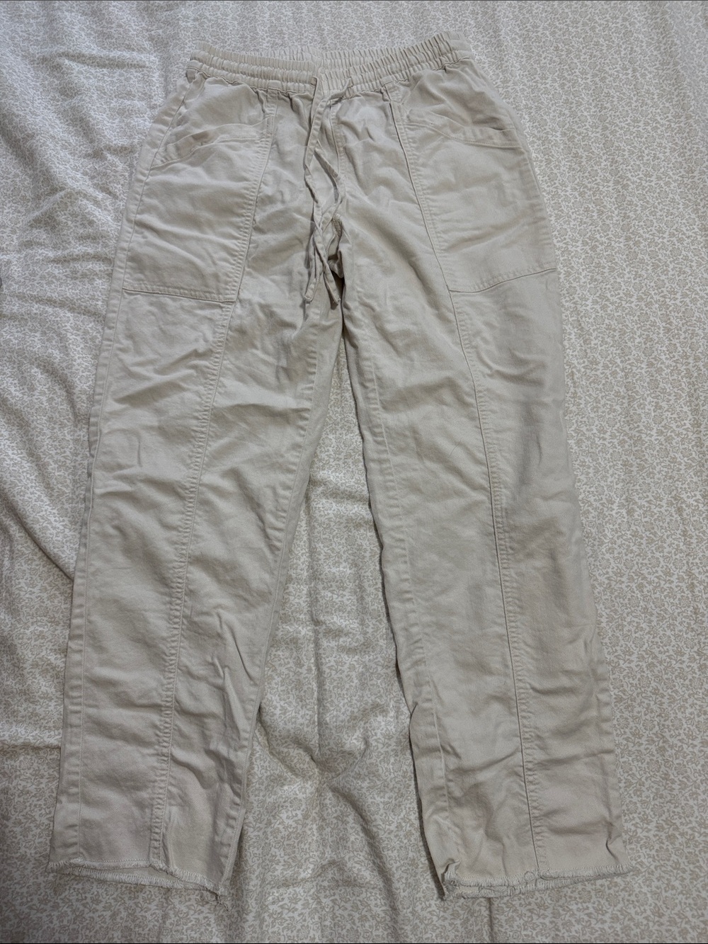 Universal Thread Beige Straight-Leg pants